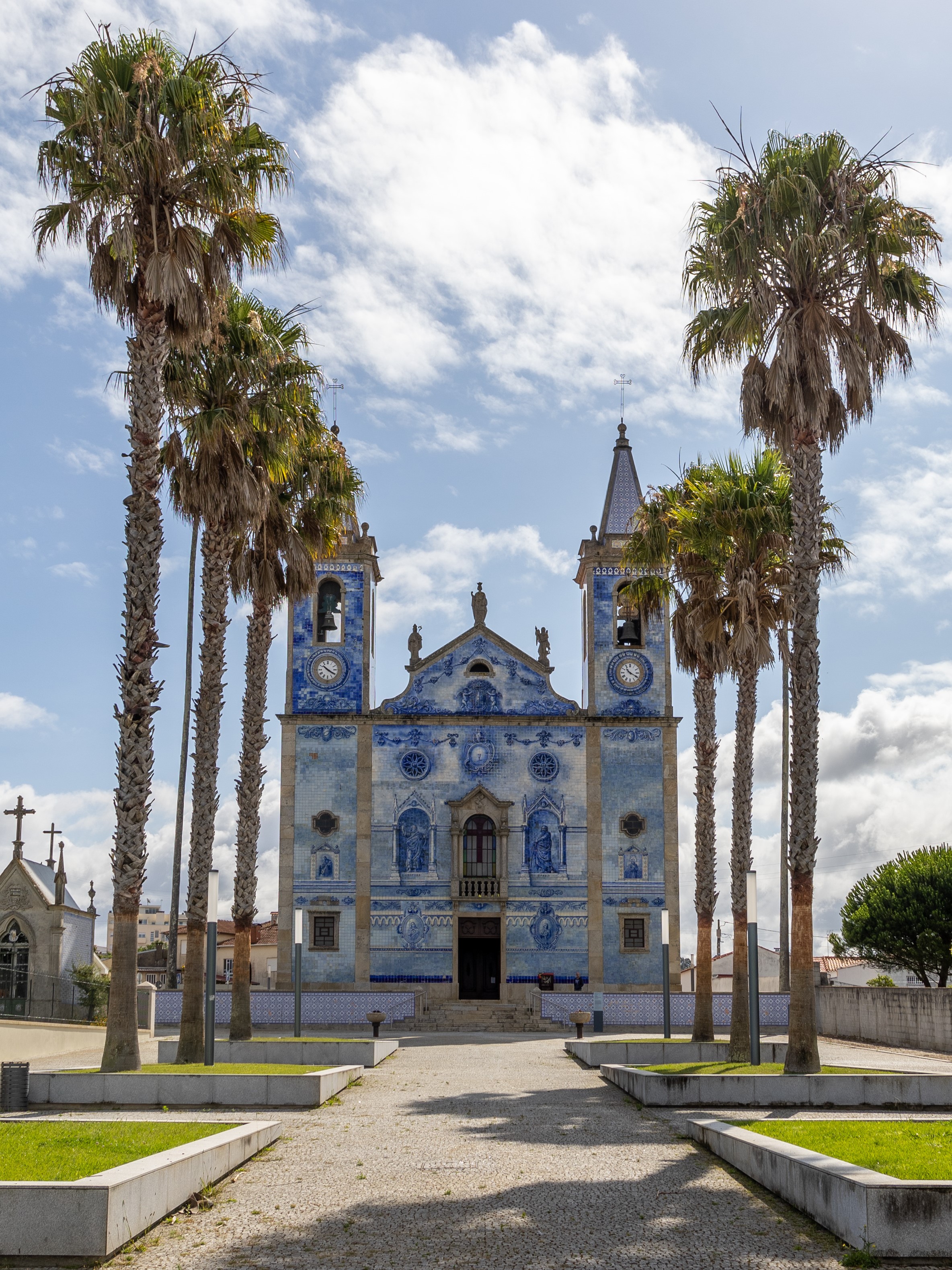 Aveiro Portugal Tour porto-lisbon transfer