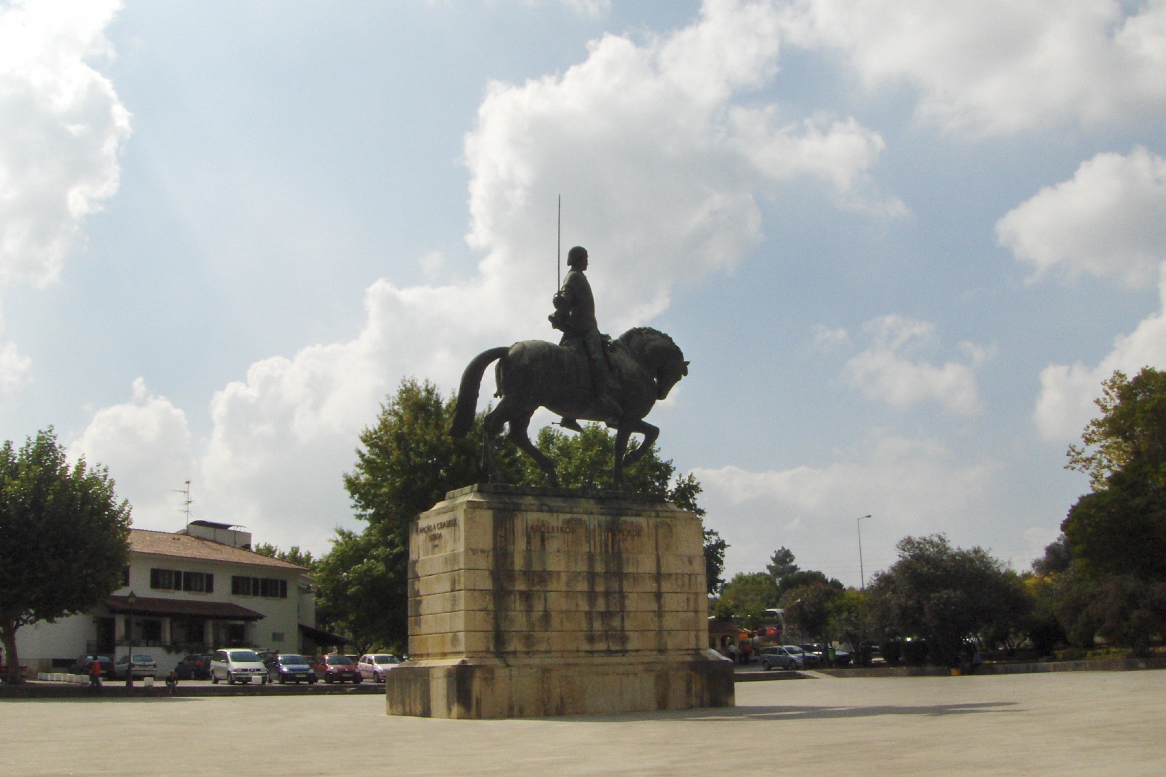 Mosteiro da Batalha Tour porto-lisbon transfer