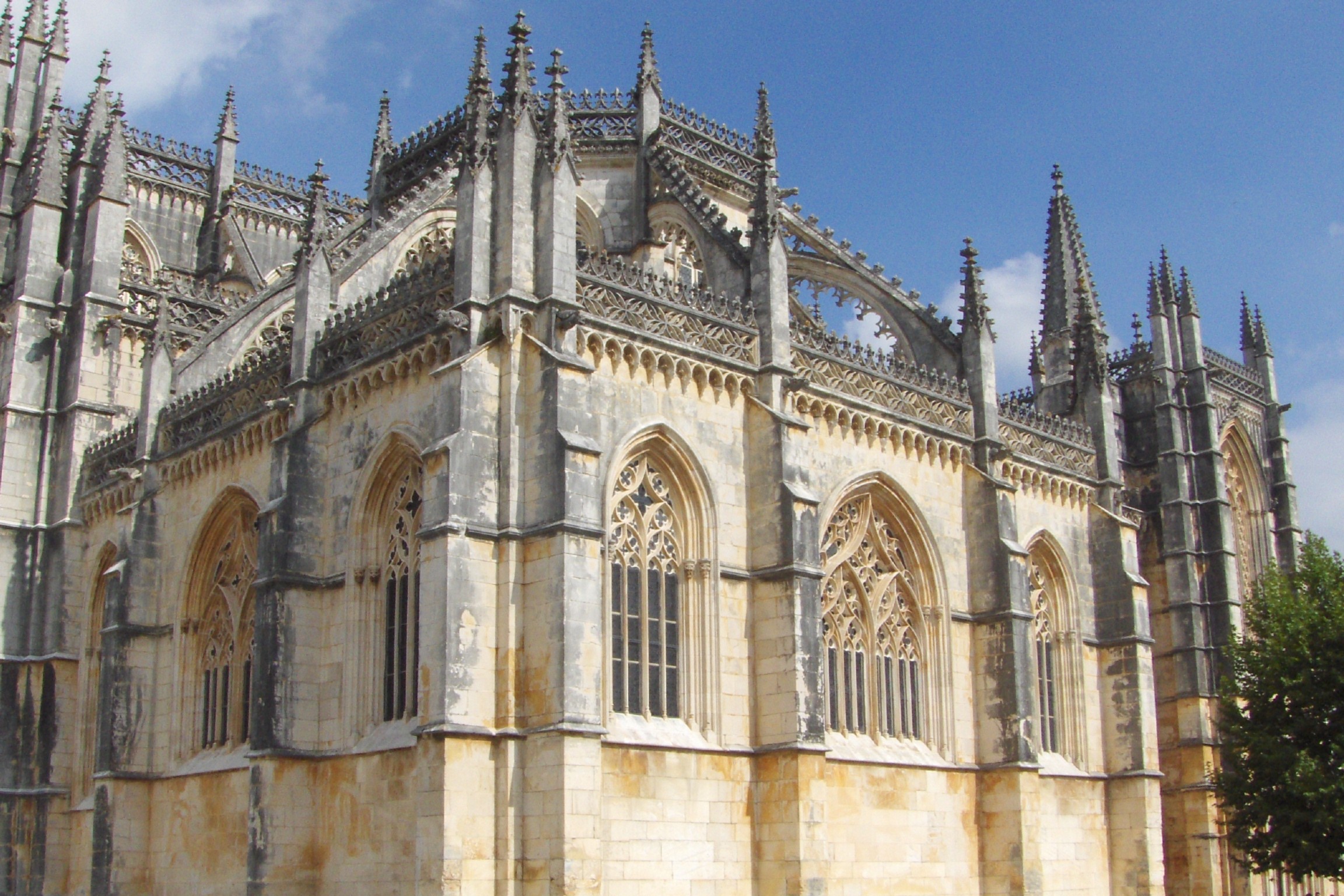 Mosteiro da Batalha Tour porto-lisbon transfer