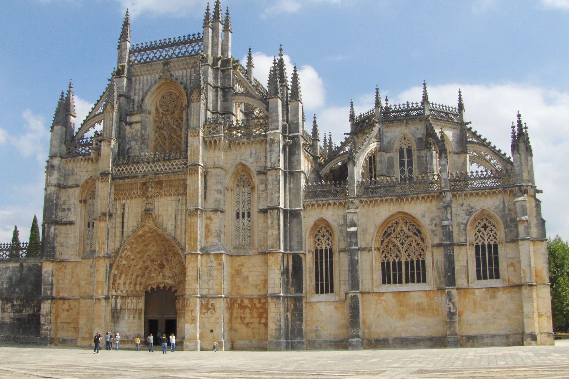 Mosteiro da Batalha Tour porto-lisbon transfer