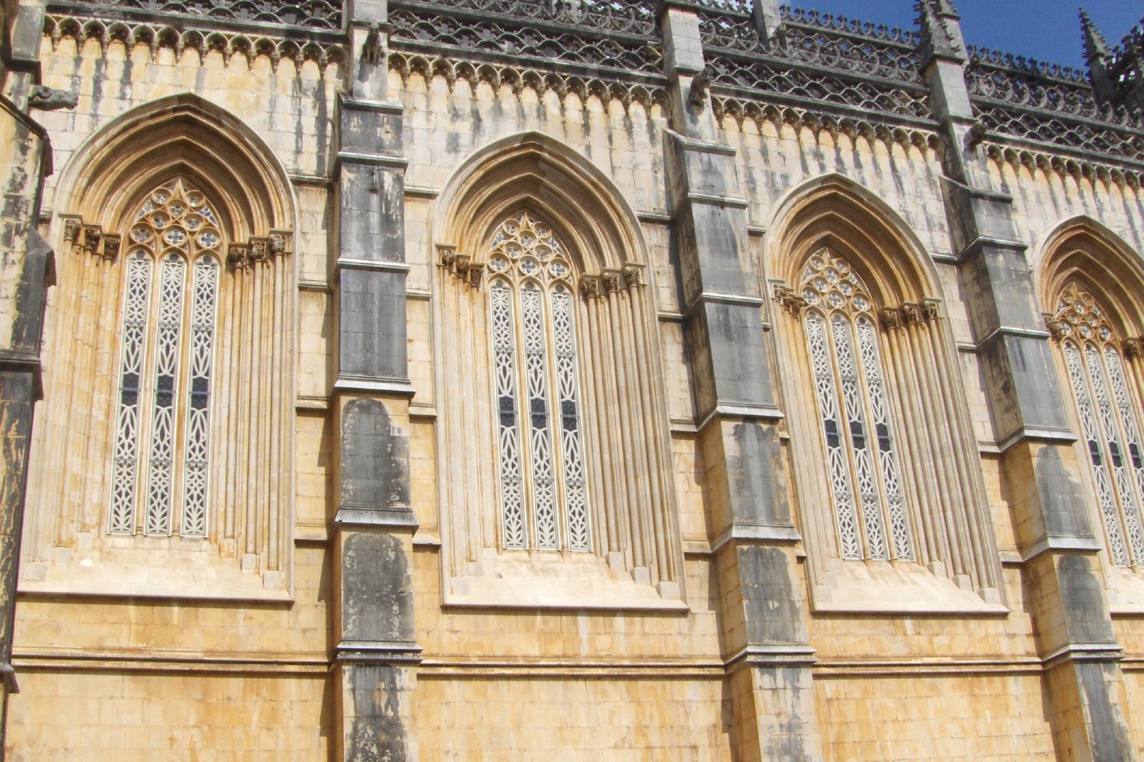 Mosteiro da Batalha Tour porto-lisbon transfer