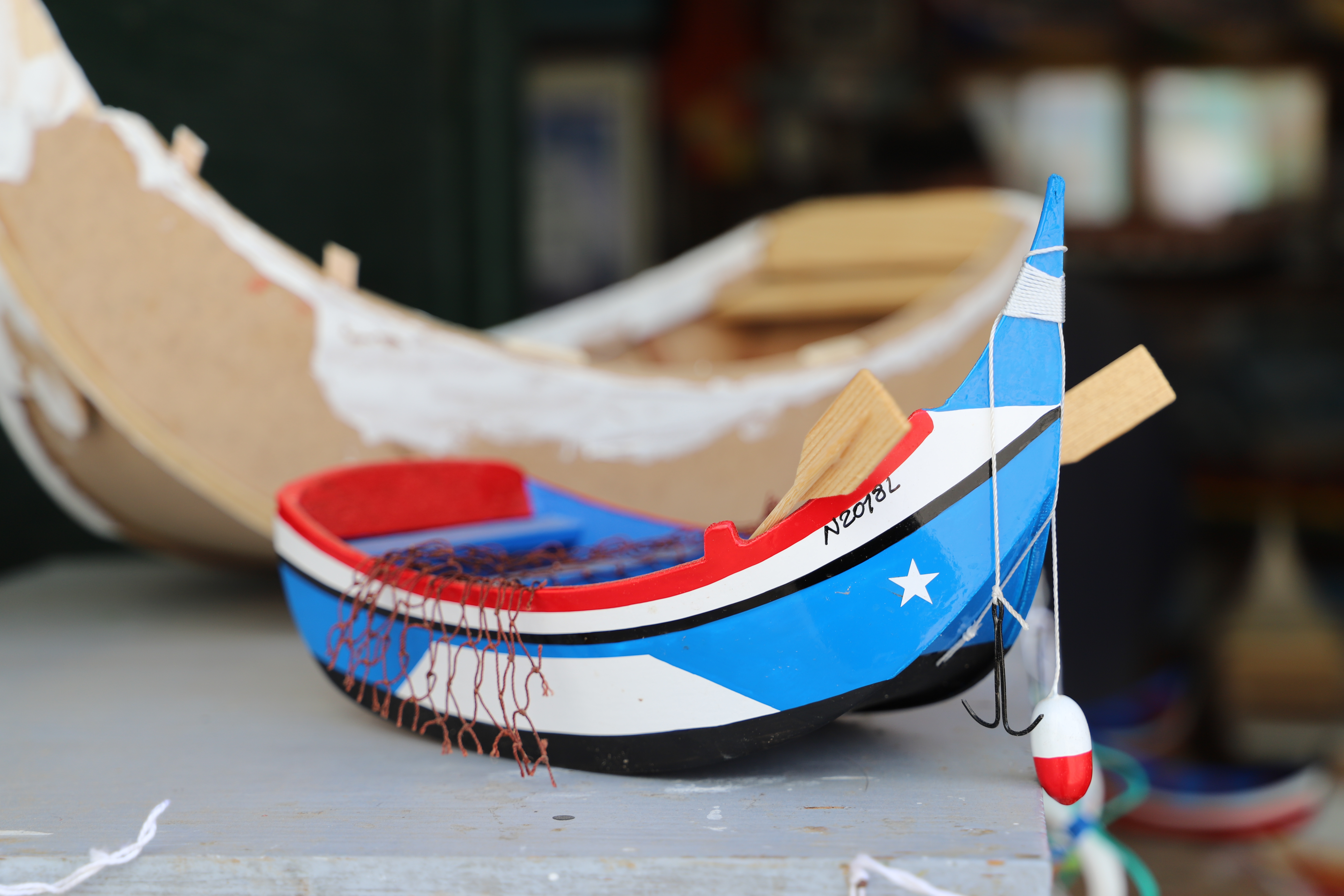 Nazaré waves tour porto-lisbon transfer